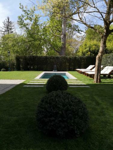 Exceptionnel Chalet Napol�onien Avec Piscine