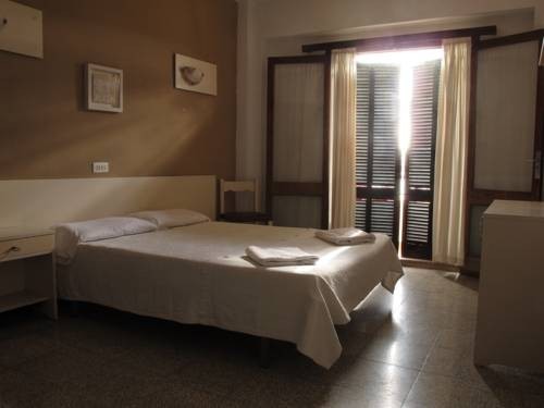 Hostal Paris