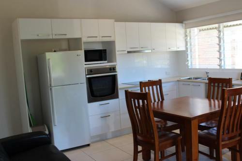 Apartamentos Saltwater Villas - Pet Friendly Accommodation