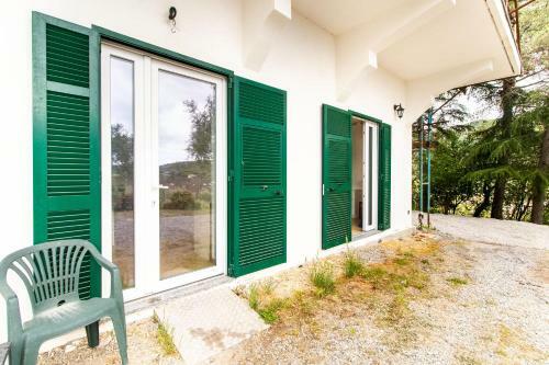 Chiavari Cozy Apartments In Villa With Shared Garden & Parking