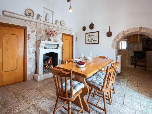 Heritage Holiday Home In Palmisano With Barbeque