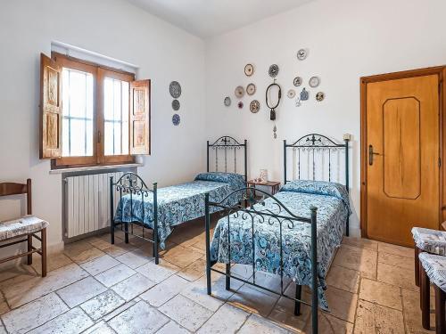 Heritage Holiday Home In Palmisano With Barbeque