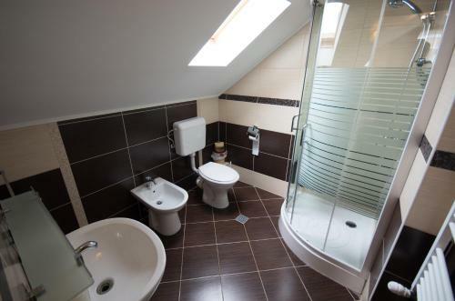 Hostal Sziklakert Fogad�