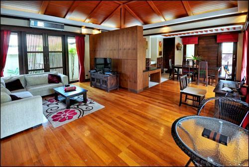 Private 4 Bed Villa In Maenam Ko Samui