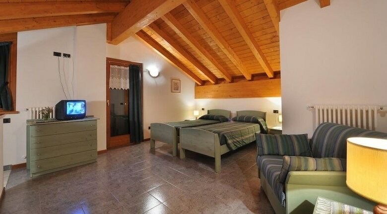 Hotel Tamb�