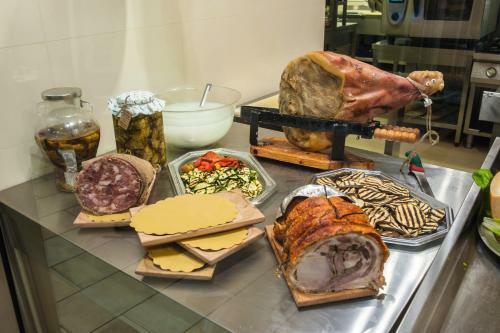 Hotel Ristorante La Trattoria