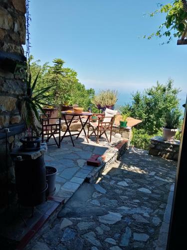 Hostal Traditional Guesthouse Erato