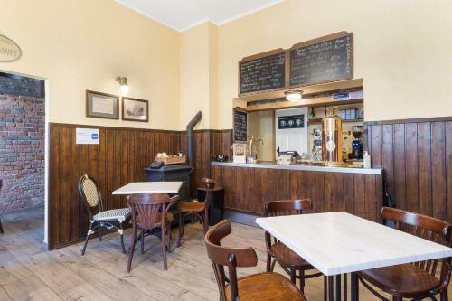 Bed & Breakfast Kawerna Obornicka Pod Or?em Noclegi