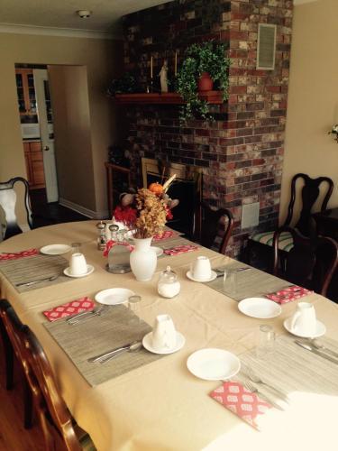Mackenzie House Tourist Home B&B