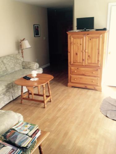 Mackenzie House Tourist Home B&B
