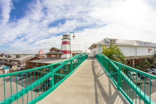 121 Surf Song Resort