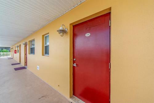 335 Surf Song Resort