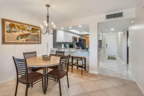 Land's End 404 Building 3 Top Floor With Stunning Water View