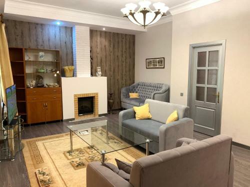 Old City Luxury Family Apartment