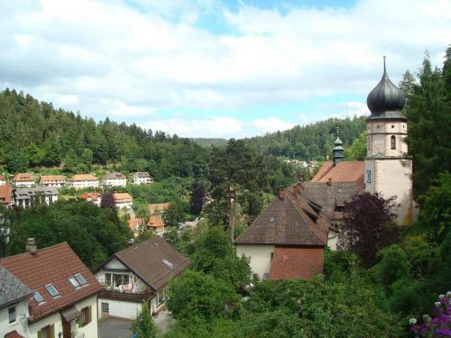 Hostal Pension & Apartments Am Bergsee