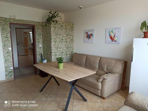 Albergue Ubytovac� Za?�zen� Karol�na