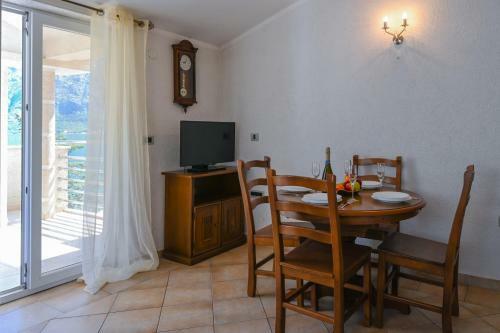 Villa Troya Apartments & Studios