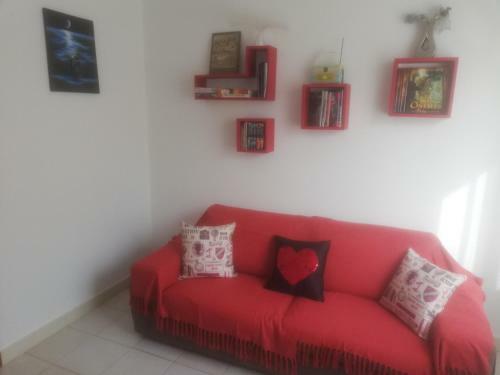 Lovely 3 Bedroom Apartment With Fireplace