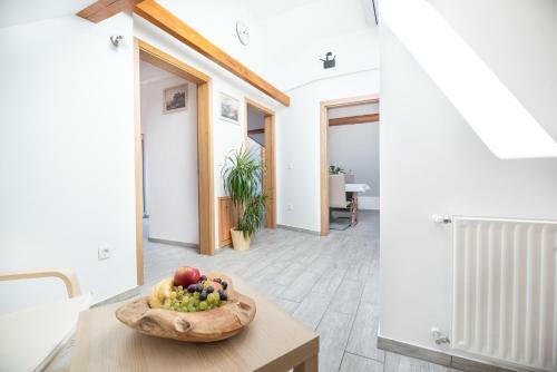 Apartma Pristov
