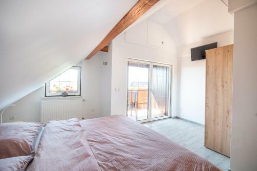 Apartma Pristov