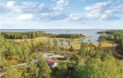 Three-bedroom Holiday Home In Animskog