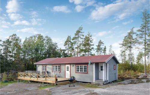 Three-bedroom Holiday Home In Animskog
