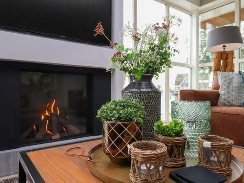 Beautiful Villa With Sauna On The Tjeukemeer