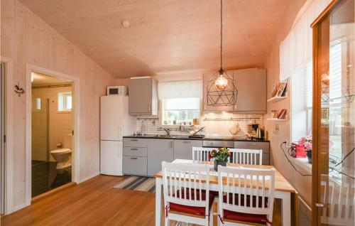 Awesome Home In �sensbruk With 2 Bedrooms