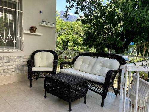Portakal Bah�esi ?�erisinde M�stakil Villa