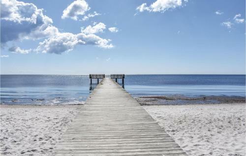 Awesome Apartment In Beddingestrand W/ 2 Bedrooms