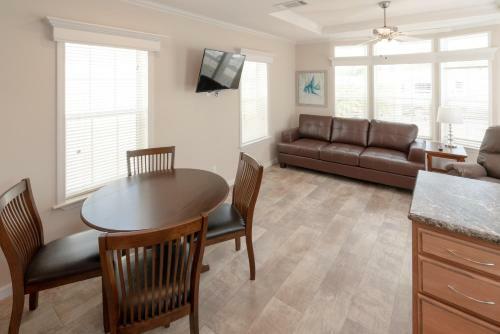 Club Naples Rv Resort