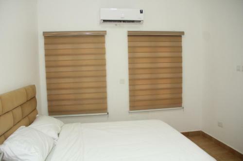 Harold's Exquisite Apartment