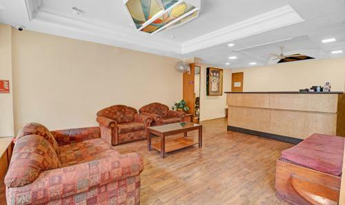 Treebo Trend Hotel Surya Yatri Niwas