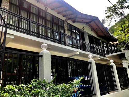 Hotel Rivulet Resort Kandy
