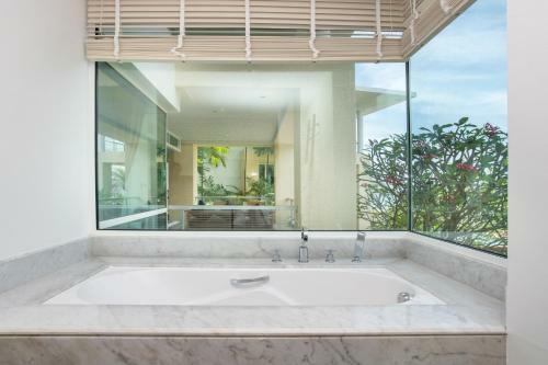 Happy Apartment On Karon Beach