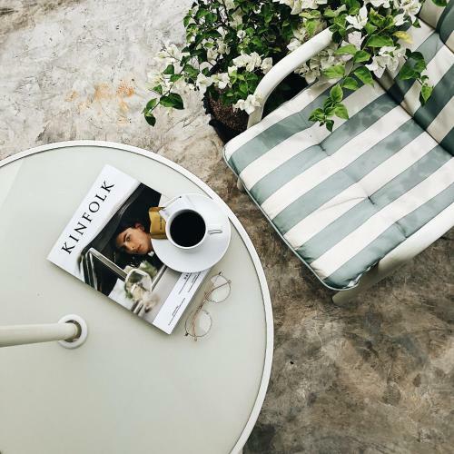 Murals Hostel And Cafe