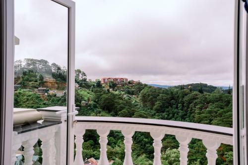 Hotel Villa Amazing Da Lat - Dieu Thong