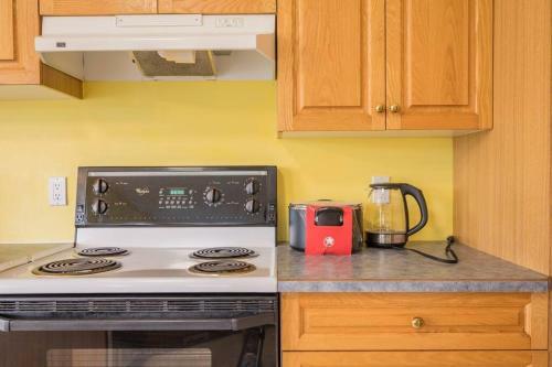 Cozystay Cheerful Home In Kelowna