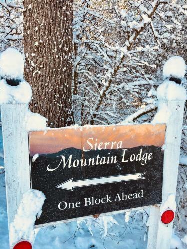 Sierra Mountain Lodge - Yosemite