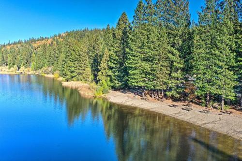 Idyllic Arnold Cabin Walk To Hiking And Biking