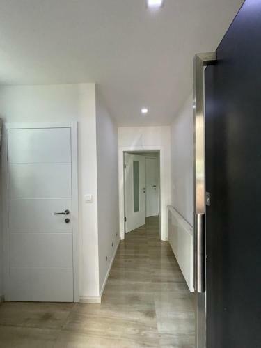 Apartamento Sch�ne Gartenwohnung Mit Carport Und Terrasse!