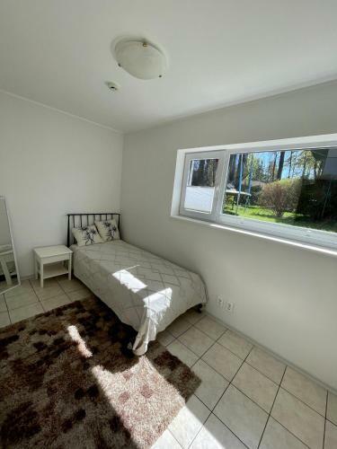 Sunny 3-bdrm Townhouse With 2 Sundecks & Sauna