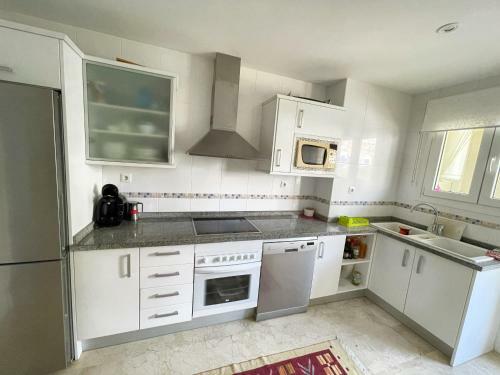 Apartamento En Mascarat, Acceso A Playa Privada.
