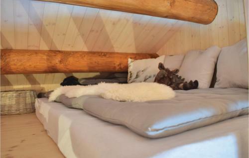 Three-bedroom Holiday Home In Hovet