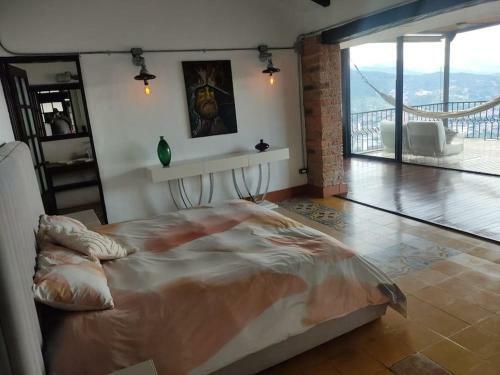 11 Bedroom Gym Luxury Villa - Heated Pool Jacuzzi