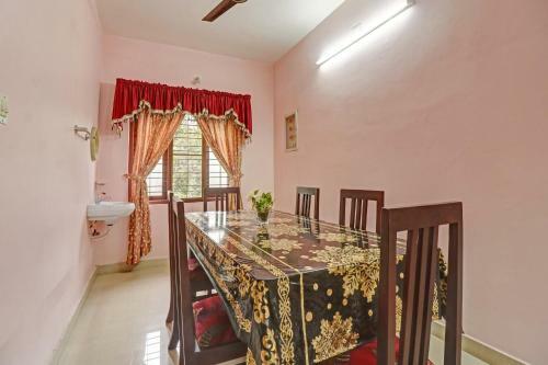 Hotel Oyo 89177 Paalackal Homes