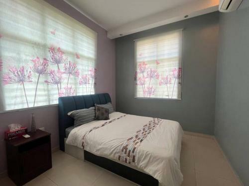 Luxury 4 Designed Bedrooms Bungalow# 100mbps Unifi