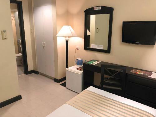 Tower Inn Makati Business Hotel