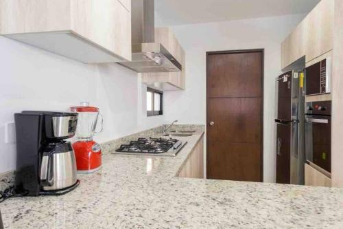 Apartamento Muy Cerca Mar. Confortable/seguro. Alberca