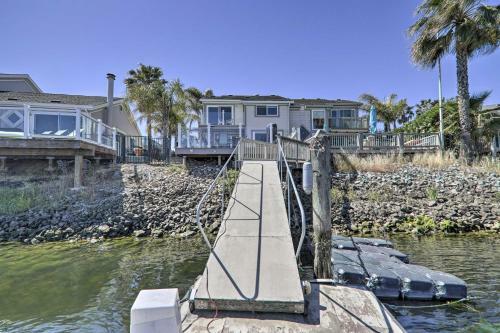 Discovery Bay Retreat With Balcony And Boat Dock!